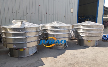 客户订购的三次元旋振筛发货